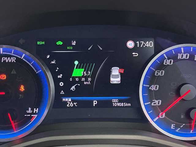 トヨタ クラウン ハイブリッド RS アドバンス 鹿児島県 2019(平31)年 10.9万km ホワイトパールクリスタルシャイン ＳＲモデリスタエアロ　/サンルーフ　/純正ＳＤナビ　/前後ドライブレコーダー　/レーダークルーズコントロール　/バックカメラ　/ドアバイザー　/オートマチックハイビーム　/シートメモリー/前席パワーシート　/シートヒーター　/ビルドインＥＴＣ/オートホールド/電子パーキング/コーナーセンサー/プッシュスタートボタン/スマートキー
