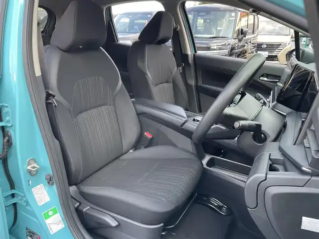 日産 ノート X 東京都 2024(令6)年 0.9万km 青Ⅱ 純正ナビ（MM223D-Le）/プロパイロット/Bluetooth/フルセグ/全方位カメラ/ドライブレコーダー/前後コーナーセンサー/オートライト/オートマチックハイビーム/デジタルインナーミラー/ターコイズ/ダークメタルグレー2トーン