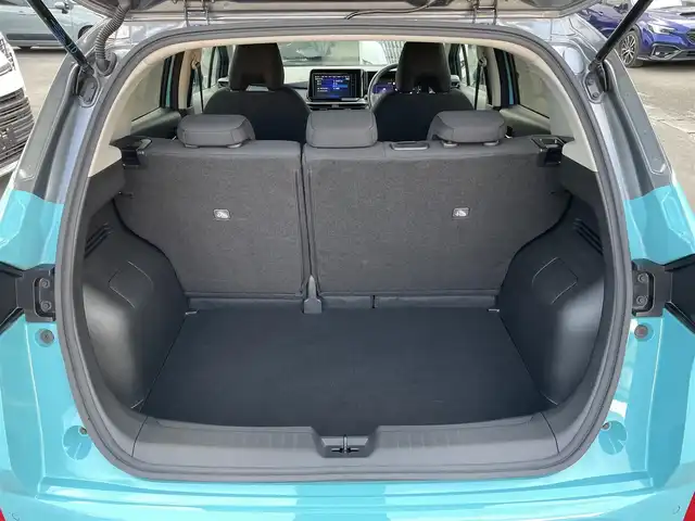 日産 ノート X 東京都 2024(令6)年 0.9万km 青Ⅱ 純正ナビ（MM223D-Le）/プロパイロット/Bluetooth/フルセグ/全方位カメラ/ドライブレコーダー/前後コーナーセンサー/オートライト/オートマチックハイビーム/デジタルインナーミラー/ターコイズ/ダークメタルグレー2トーン
