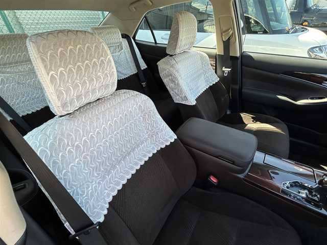 トヨタ クラウン ハイブリッド ロイヤル 福島県 2013(平25)年 4.7万km ホワイトパールクリスタルシャイン 純正HDDナビ/クルーズコントロール/前席シートヒーター/ハンドルヒーター/HIDオートライト/フォグランプ/バックカメラ/プッシュスタート/アイドリングストップ/ＥＴＣ/ステアリングスイッチ/純正フロアマット/フロアマット