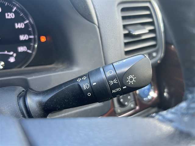 トヨタ クラウン ハイブリッド ロイヤル 福島県 2013(平25)年 4.7万km ホワイトパールクリスタルシャイン 純正HDDナビ/クルーズコントロール/前席シートヒーター/ハンドルヒーター/HIDオートライト/フォグランプ/バックカメラ/プッシュスタート/アイドリングストップ/ＥＴＣ/ステアリングスイッチ/純正フロアマット/フロアマット