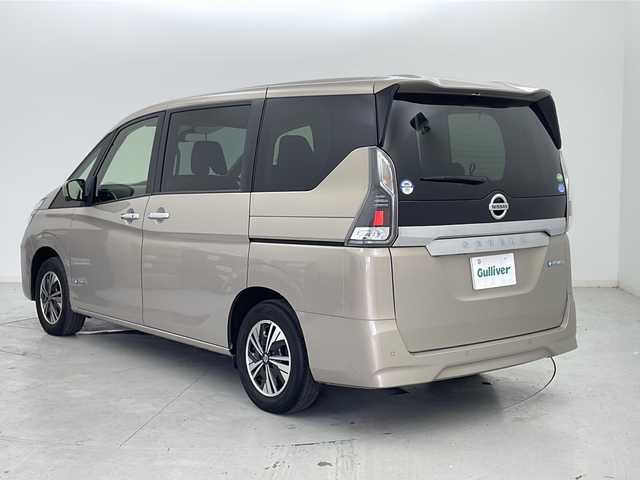 日産 セレナ e－パワー XV 宮城県 2020(令2)年 6.1万km カシミヤグレージュ 禁煙車/防水シートネオソフィール（レザー）/プロパイロット/アラウンドビューモニター/インテリジェントパーキングアシスト/エマージェンシーブレーキ/車線逸脱警報/オートハイビームアシスト/ブラインドスポットモニター/前後コーナーセンサー/純正10インチナビ/・CD.DVD.SD.BT/フルセグTV/両側パワースライドドア/前席シートヒーター/純正ドライブレコーダー（F）/ビルトインETC/オートライト/電動パーキングブレーキ/オートホールド機能/純正15インチアルミホイール/純正フロアマット