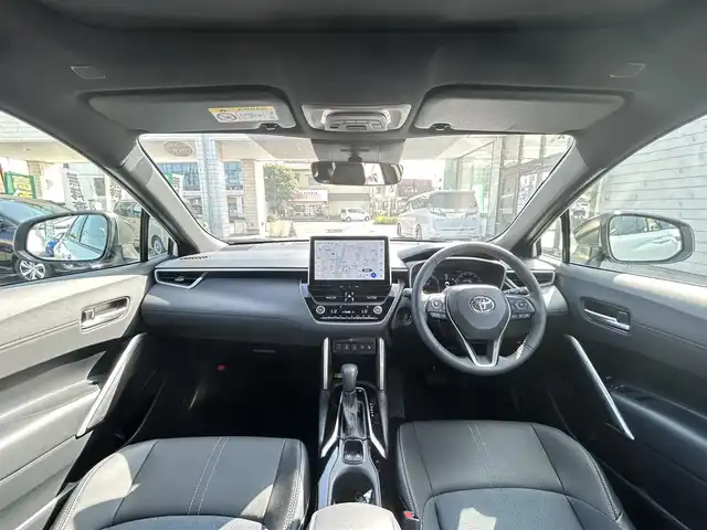 トヨタ カローラ クロス ハイブリッド Z 大分県 2024(令6)年 0.6万km アティチュードブラックマイカ/プラチナホワイトパールマイカ 〇ワンオーナー/〇純正ディスプレイオーディオナビ付/　ラジオ・BT・フルセグ/〇全方位カメラ/〇ハーフレザーシート/〇ガラスルーフ/〇ETC2.0/〇ステアリングスイッチ/〇革巻きステリング/〇ACC/〇BSM/〇LKA/〇ステアリングヒーター/〇オートハイビームアシスト/〇ヘッドライトレベライザー/〇パワーバックドア/〇シートヒーター/〇パーキングアシスト/〇置くだけ充電/〇運転席パワーシート/〇純正フォグランプ/〇純正バックフォグ/〇保証書/〇取扱説明書/〇スペアキー