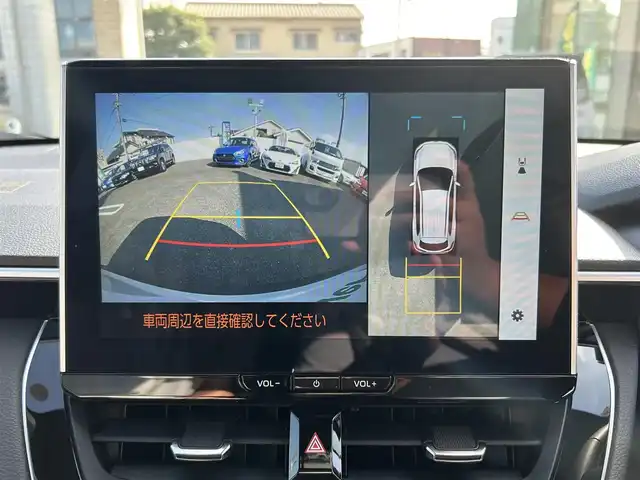 トヨタ カローラ クロス ハイブリッド Z 大分県 2024(令6)年 0.6万km アティチュードブラックマイカ/プラチナホワイトパールマイカ 〇ワンオーナー/〇純正ディスプレイオーディオナビ付/　ラジオ・BT・フルセグ/〇全方位カメラ/〇ハーフレザーシート/〇ガラスルーフ/〇ETC2.0/〇ステアリングスイッチ/〇革巻きステリング/〇ACC/〇BSM/〇LKA/〇ステアリングヒーター/〇オートハイビームアシスト/〇ヘッドライトレベライザー/〇パワーバックドア/〇シートヒーター/〇パーキングアシスト/〇置くだけ充電/〇運転席パワーシート/〇純正フォグランプ/〇純正バックフォグ/〇保証書/〇取扱説明書/〇スペアキー