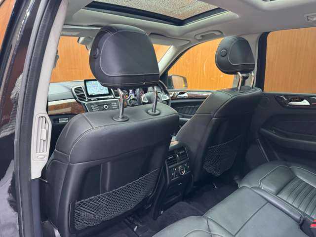 メルセデス・ベンツ ＧＬＳ３５０ｄ 4マチックスポーツ 千葉県 2016(平28)年 3.7万km オブシディアンブラック パノラマSR　/黒革シート　/harmankardonサウンド　/ACC　/ナビ　/TV　/360°Bluetooth接続　/シートヒーター　/電動リアゲート　/アンビエントライト　/アクティブパーキングアシスト　/ハイビームアシストプラス　/RSP