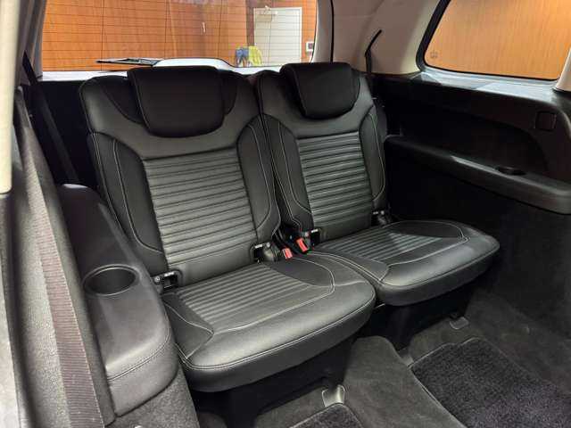 メルセデス・ベンツ ＧＬＳ３５０ｄ 4マチックスポーツ 千葉県 2016(平28)年 3.7万km オブシディアンブラック パノラマSR　/黒革シート　/harmankardonサウンド　/ACC　/ナビ　/TV　/360°Bluetooth接続　/シートヒーター　/電動リアゲート　/アンビエントライト　/アクティブパーキングアシスト　/ハイビームアシストプラス　/RSP