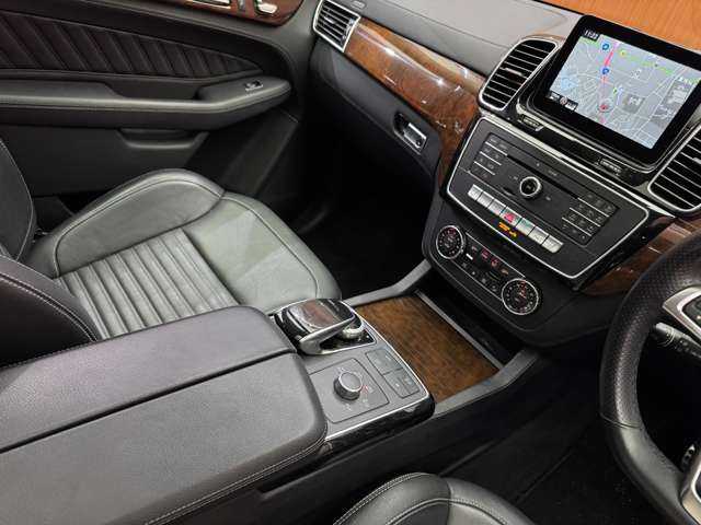 メルセデス・ベンツ ＧＬＳ３５０ｄ 4マチックスポーツ 千葉県 2016(平28)年 3.7万km オブシディアンブラック パノラマSR　/黒革シート　/harmankardonサウンド　/ACC　/ナビ　/TV　/360°Bluetooth接続　/シートヒーター　/電動リアゲート　/アンビエントライト　/アクティブパーキングアシスト　/ハイビームアシストプラス　/RSP