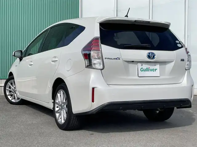 トヨタ プリウス α S ツーリングセレクション 福岡県 2015(平27)年 8.1万km ホワイトパールクリスタルシャイン 〇ワンオーナー/〇純正ナビ/〇フルセグTV/〇バックカメラ/〇ビルトインETC/〇前後ドライブレコーダー/〇SRSエアバッグ/〇LEDヘッドランプ/〇LEDフロントフォグランプ/〇オートエアコン/〇革巻きステアリングホイール/〇ステアリングスイッチ/〇シートバックポケット/シートリフター/〇純正17インチアルミホイール/〇F・モデリスタエアロ/〇F・モデリスタガーニッシュ/〇スマートエントリー/スタートシステム/〇禁煙車