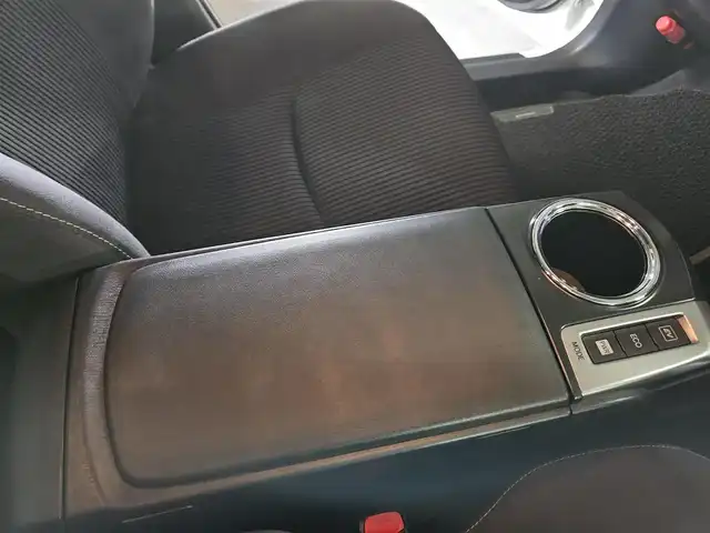 トヨタ プリウス α S ツーリングセレクション 福岡県 2015(平27)年 8.1万km ホワイトパールクリスタルシャイン 〇ワンオーナー/〇純正ナビ/〇フルセグTV/〇バックカメラ/〇ビルトインETC/〇前後ドライブレコーダー/〇SRSエアバッグ/〇LEDヘッドランプ/〇LEDフロントフォグランプ/〇オートエアコン/〇革巻きステアリングホイール/〇ステアリングスイッチ/〇シートバックポケット/シートリフター/〇純正17インチアルミホイール/〇F・モデリスタエアロ/〇F・モデリスタガーニッシュ/〇スマートエントリー/スタートシステム/〇禁煙車