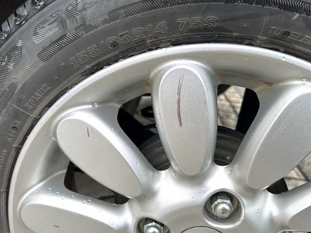 スズキ ラパン X 静岡県 2020(令2)年 5.1万km フェニックスレッドパール 社外メモリナビ/・フルセグＴＶ/・Bluetooth/・AM/・FM/主要装備/・ルーフキャリア/・衝突軽減/・レーンキープ/・コーナーセンサー後/・バックカメラ/・シートヒーターD席/・社外フロアマット/・純正アルミホイール/・キセノンヘッドライト/・オートライト/・オートハイビーム/・オートエアコン/・スマートキー/・プッシュスタート