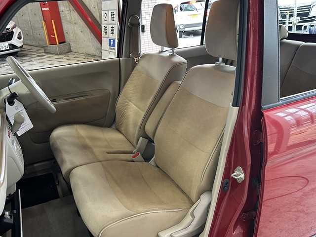 スズキ ラパン X 静岡県 2020(令2)年 5.1万km フェニックスレッドパール 社外メモリナビ/・フルセグＴＶ/・Bluetooth/・AM/・FM/主要装備/・ルーフキャリア/・衝突軽減/・レーンキープ/・コーナーセンサー後/・バックカメラ/・シートヒーターD席/・社外フロアマット/・純正アルミホイール/・キセノンヘッドライト/・オートライト/・オートハイビーム/・オートエアコン/・スマートキー/・プッシュスタート