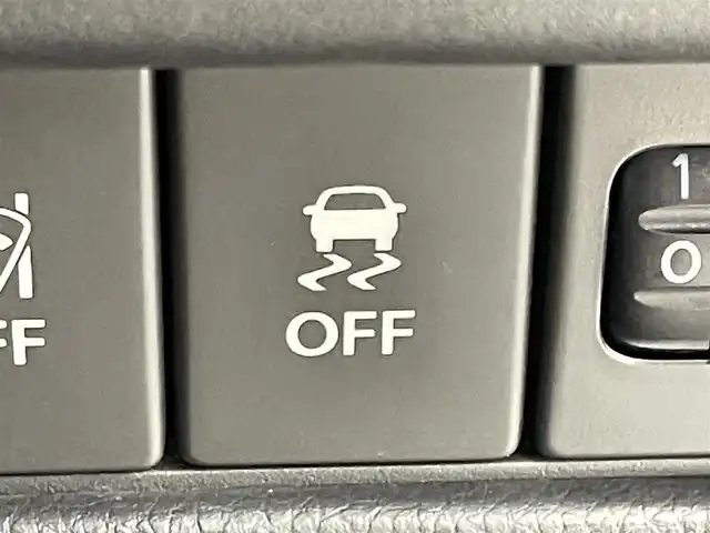 スズキ ワゴンＲ HYBRID FX 福岡県 2017(平29)年 7.1万km アーバンブラウンパールメタリック 社外ナビ／フルセグＴＶ　/バックカメラ　/ビルトインＥＴＣ　/衝突被害軽減　/レーンキープ　/アイドリングストップ　/横滑り防止装置　/プッシュスタート　/ヘッドアップディスプレイ　/シートヒーター　/純正フロアマット