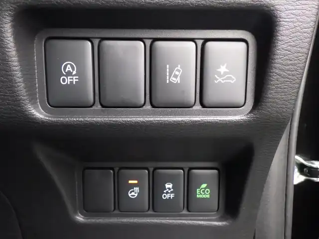 三菱 デリカＤ：５ シャモニー 千葉県 2025(令7)年 0.1千km 黒Ⅱ CHAMONIX (8人)　4WD　e-Assist/オリジナルナビ取付パッケージ＋リアモニター取付パッケージ(25/300)　ステップレス　（8人）/e-Assist/オリジナルナビ取付パッケージ＋リアモニター取付パッケージ(25/300)　ステップレス　（8人）/e-Assist/・衝突被害軽減ブレーキシステム（FCM）/・車線逸脱警報システム（LDW）/・誤発進抑制機能（前進＆後退時）（UMS）/・レーダークルーズコントロールシステム（ACC）/・オートマチックハイビーム[AHB]/エレクトリックテールゲート/両側パワースライドドア/マルチアラウンドモニター/運転席パワーシート/前席シートヒーター/ハーフレザーシート/革巻きステアリング/ステアリングスイッチ/ステアリングヒーター/パドルシフト/LEDヘッドライト/フォグライト/ウインカーミラー/純正18インチアルミホイル/サイド/カーテンエアバッグ/スマートキー