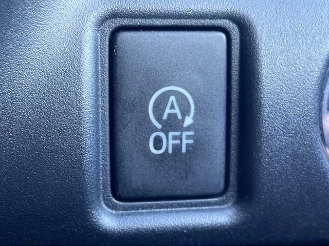 トヨタ ノア Si ダブルバイビー 茨城県 2018(平30)年 6.4万km ブラック 10インチ純正SDナビ/クルーズコントロール/横滑り防止装置/レーンキープアシスト/LEDオートライト/オートマチックハイビーム/アイドリングストップ/スマートキー/冷房WAC/Bluetooth/フルセグTV/バックカメラ/3列シート/ドライブレコーダー/純正フロアマット/ハーフレザーシート/両側パワースライドドア/16インチ純正アルミホイール