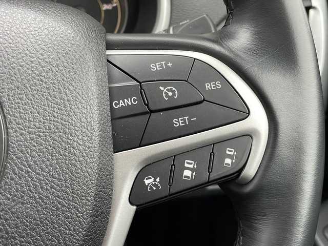 クライスラー・ジープ ジープ チェロキー トレイルホーク 青森県 2016(平28)年 5.4万km 黒 ４WD/サンルーフ/自動駐車/アダプティブクルーズコントロール/レーンキープアシスト/純正ナビ/（Bluetooth・TV）/電動サイドブレーキ/パークアシスト/ドライブレコーダー/ハーフレザー/パワーシート/パワーバックドア/純正アルミホイール17インチ/オートライト/アイドリングストップ/プッシュスタート/スマートキー