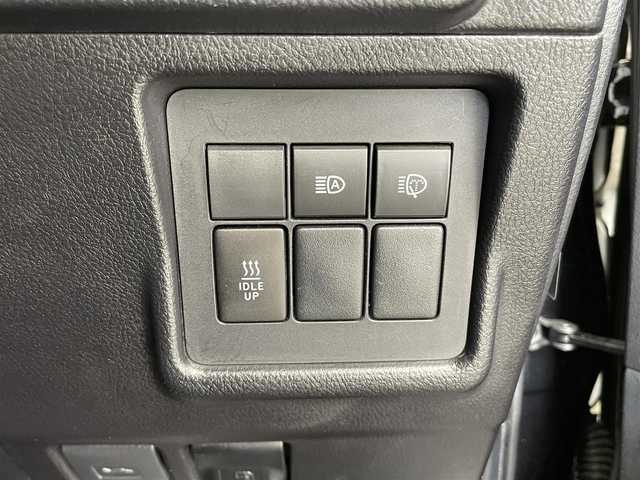 トヨタ ランドクルーザー プラド TX 大分県 2019(平31)年 6.1万km ブラック 社外９型ナビ　X9NX/(CD/DVD/SD/BT/HDMI/フルセグ)/バックカメラ/ＥＴＣ/Toyota Safety Sense/・プリクラッシュセーフティ（歩行者［昼］検知機能付衝突回避支援タイプ/ミリ波レーダー＋単眼カメラ方式）/・レーンディパーチャーアラート/・オートマチックハイビーム/・レーダークルーズコントロール（ブレーキ制御付）/コーナーセンサー/オートマチックハイビーム/レーダー探知機 GWT97ｓｄ/ドライブレコーダー前後/スマートキー2本/電動格納ウィンカーミラー/フォグランプ/全席シートカバー/ステアリングリモコン