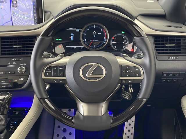 レクサス ＲＸ 200t Fスポーツ 秋田県 2017(平29)年 5.1万km レッドマイカクリスタルシャイン 4WD/純正ナビ/(FM/AM/Bluetooth/フルセグTV/DVD/CD）/バックカメラ/電動リアゲート/サンルーフ/レザーシート/ターボ/レクサスセーフティシステム/プリクラッシュセーフティ/レーンチェンジアシスト/レーントレーシングアシスト/レーンディパーチャーアラート/レーダークルーズコントロール/パーキングサポートブレーキ/ブラインドスポットモニター/アダプティブハイビームシステム/コーナーセンサー/アイドリングストップ/ビルトインETC2.0/ドライブレコーダー/ステアリングリモコン/パドルシフト/前席・後席シートヒーター/前席エアシート/前席パワーシート/ドアミラーヒータ/マークレビンソン/空気清浄機（ナノイー）/LEDヘッドライト/フォグランプ/オートライト/オートハイビーム/革巻きステアリング/電動格納ミラー/スマートキー/スペアキー/プッシュスタート/純正アルミホイール/純正フロアマット/ドアバイザー