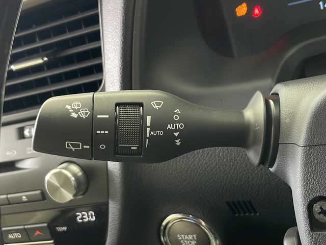 レクサス ＲＸ 200t Fスポーツ 秋田県 2017(平29)年 5.1万km レッドマイカクリスタルシャイン 4WD/純正ナビ/(FM/AM/Bluetooth/フルセグTV/DVD/CD）/バックカメラ/電動リアゲート/サンルーフ/レザーシート/ターボ/レクサスセーフティシステム/プリクラッシュセーフティ/レーンチェンジアシスト/レーントレーシングアシスト/レーンディパーチャーアラート/レーダークルーズコントロール/パーキングサポートブレーキ/ブラインドスポットモニター/アダプティブハイビームシステム/コーナーセンサー/アイドリングストップ/ビルトインETC2.0/ドライブレコーダー/ステアリングリモコン/パドルシフト/前席・後席シートヒーター/前席エアシート/前席パワーシート/ドアミラーヒータ/マークレビンソン/空気清浄機（ナノイー）/LEDヘッドライト/フォグランプ/オートライト/オートハイビーム/革巻きステアリング/電動格納ミラー/スマートキー/スペアキー/プッシュスタート/純正アルミホイール/純正フロアマット/ドアバイザー