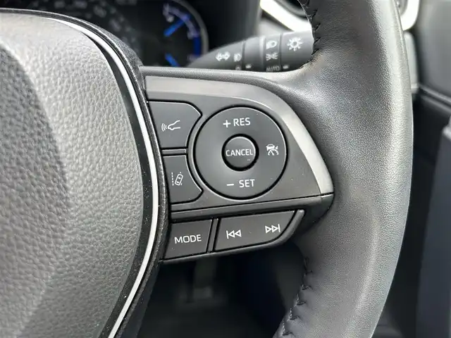 トヨタ ＲＡＶ４ ハイブリットG 東京都 2020(令2)年 1.5万km アティチュードブラックマイカ ワンオーナー/純正SDナビ/　フルセグTV/DVD/CD/Bluetooth/バックカメラ/パノラマムーンルーフ/プリクラッシュセーフティ/ブラインドスポットモニター/パワーバックドア/レザーシート/パワーシート/シートヒーター/シートメモリー/ハンドルヒーター/ステアリングヒーター/LEDヘッドライト/フォグランプ/オートライト/ビルトインETC/プッシュスタート/スマートキー/横すべり防止/電動格納ミラー/ウインカーミラー/純正フロアマット