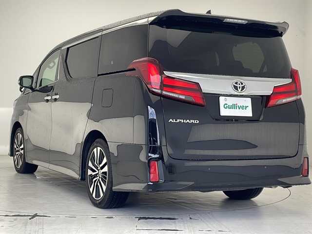 トヨタ アルファード S Cパッケージ 沖縄県 2023(令5)年 2.5万km ブラック 純正ディスプレイオーディオ　/Ｂｌｕｅｔｏｏｔｈ　/ＵＳＢ　/バックカメラ　/ツインムーンルーフ　/デジタルインナーミラー/両側パワースライドドア　/シートヒーター　/シートクーラー　/パワーバックドア　/ＥＴＣ/トヨタセーフティセンス　/純正18インチアルミホイール/クルーズコントロール/コーナーセンサー/LEDヘッドライト/オートライト