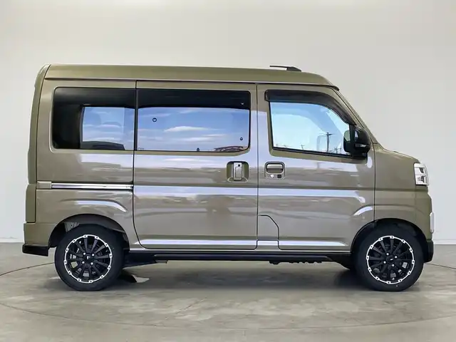 ダイハツ アトレー バン RS 新潟県 2022(令4)年 2.5万km オフビートカーキM 4WD/デジタルインナーミラー/シートカバー/衝突被害軽減システム/社外ディスプレイオーディオ/【BT】/バックカメラ/両側パワースライドドア/レーダークルーズコントロール/LEDオートヘッドライト/14インチアルミホイール/アイドリングストップ/コーナーセンサー/純正フロアマット/ドアバイザ―/スマートキー×2