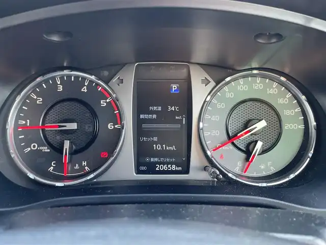 トヨタ ハイラックス Z GRスポーツ 福岡県 2022(令4)年 2.1万km アティチュードブラックマイカ プッシュスタート/パワーステアリング/MT付AT/BT/車外カメラ/ドラレコ/純正フロアマット/コーナーセンサー/オートライト/ABS/横滑り防止装置/衝突被害軽減システム