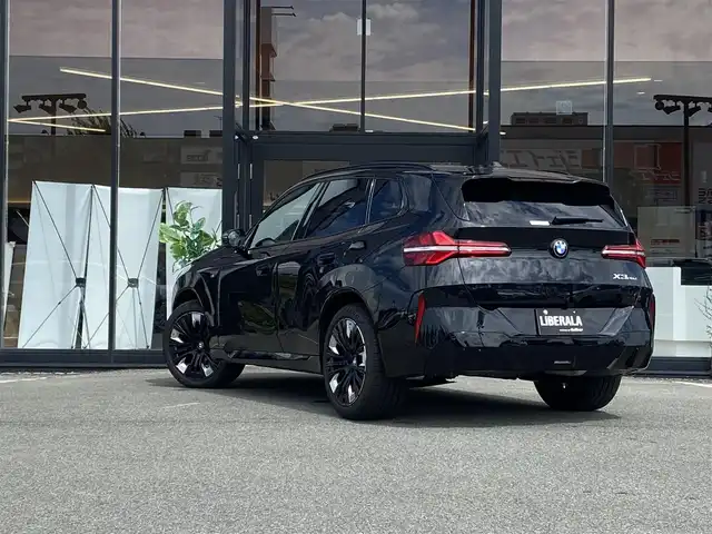 ＢＭＷ ＢＭＷ Ｘ３ 20d xDrive Mスポーツ 福岡県 2025(令7)年 0.8万km 黒 ・1オーナー/・パノラマルーフ/・アクティブクルーズコントロール/・純正ナビ／ＵＳＢ／ＢＴ／ｃａｒｐｌａｙ/・全方位カメラ/・茶革シート／シートヒーター/・フルセグ/・ＥＴＣ/・純正２０ＡＷ/・ステアリングヒーター/・パワーバックドア/・保証書/・取扱説明書