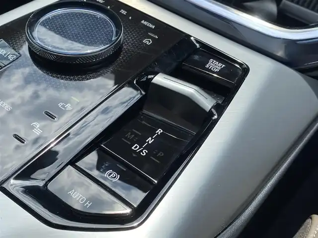 ＢＭＷ ＢＭＷ Ｘ３ 20d xDrive Mスポーツ 福岡県 2025(令7)年 0.8万km 黒 ・1オーナー/・パノラマルーフ/・アクティブクルーズコントロール/・純正ナビ／ＵＳＢ／ＢＴ／ｃａｒｐｌａｙ/・全方位カメラ/・茶革シート／シートヒーター/・フルセグ/・ＥＴＣ/・純正２０ＡＷ/・ステアリングヒーター/・パワーバックドア/・保証書/・取扱説明書