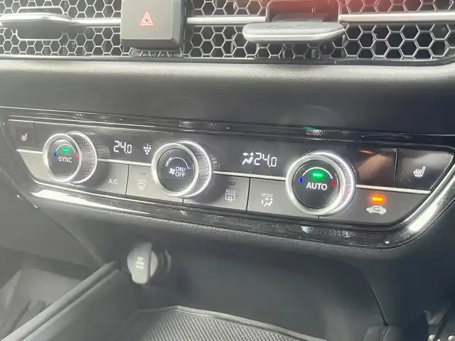 ホンダ ＺＲ－Ｖ ハイブリッド e:HEV Z 島根県 2023(令5)年 2.5万km ホワイトオーキッドパール 純正スマフォ連携メモリナビ/(フルセグTV/Ｂｌｕｅｔｏｏｔｈ接続)　/ＢＯＳＥサウンドスピーカー　/全方位カメラ/前後ドライブレコーダー　/ビルトインＥＴＣ2.0　/社外20インチアルミホイール【RAYS】/電動パーキングブレーキ/パワーバックドア/前席パワーシート/ヒーター/ステアリングヒーター　/置くだけ充電　/アダプティブクルーズコントロール/パドルシフト　/前後コーナーセンサー/レーンアシスト/衝突軽減ブレーキ/横滑り防止装置/アイドリングストップ/スマートキー/プッシュスタート/純正LEDヘッドライト/純正フロアマット