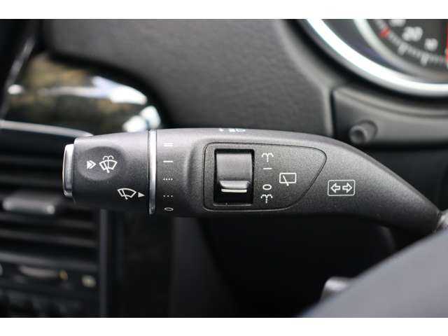メルセデス・ベンツ ゲレンデヴァーゲン Ｇ３５０ｄ 大分県 2016(平28)年 5.7万km オブシディアンブラックM ラグジュアリーＰＫＧ/サンルーフ/harman/kardon/全席シートヒーター/アダプティブクルーズコントロール/ブラインドスポットモニター/純正ナビ/Bluetooth/地デジ/バックカメラ/黒革　/パワーシート/パドルシフト/オートライト/純正１８インチＡＷ/ＥＴＣ/ドライブレコーダー（DVR-C750）