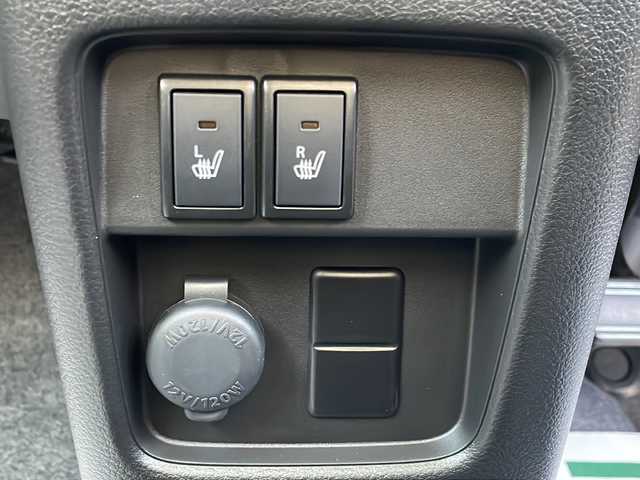 スズキ ハスラー HYBRID G 福岡県 2025(令7)年 0.1千km クールカーキPM 登録済未使用車/純正9インチナビ/（Apple CarPlay、AM、FM、CD、DVD、Bluetooth、USB、TV）/全方位カメラ/レーダークルーズコントロール/LEDヘッドライト/シートヒーター/車線逸脱警報/衝突軽減ブレーキ/横滑り防止装置/純正15インチホイール/電動格納ミラー/ステアリングスイッチ/ヘッドライトレベライザー/プッシュスタート