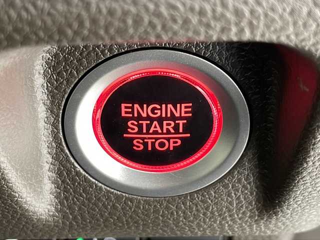 ホンダ Ｎ ＷＧＮ L 千葉県 2024(令6)年 0.3万km プラチナホワイトパール 純正ナビ/　Bluetooth/フルセグTV/ホンダセンシング/レーダークルーズコントロール/レーンキープアシスト/衝突軽減ブレーキ/クリアランスソナー/先行車発進警報/標識認識機能/電動パーキング/オートホールド/オートハイビーム/前席シートヒーター/LEDライト/ETC/USB入力端子/フロアマット/電動格納ミラー/スマートキー/スタートボタン