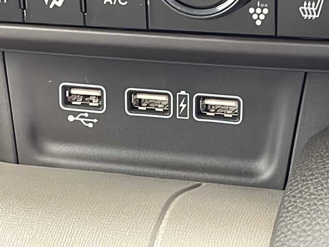 ホンダ Ｎ ＷＧＮ L 千葉県 2024(令6)年 0.3万km プラチナホワイトパール 純正ナビ/　Bluetooth/フルセグTV/ホンダセンシング/レーダークルーズコントロール/レーンキープアシスト/衝突軽減ブレーキ/クリアランスソナー/先行車発進警報/標識認識機能/電動パーキング/オートホールド/オートハイビーム/前席シートヒーター/LEDライト/ETC/USB入力端子/フロアマット/電動格納ミラー/スマートキー/スタートボタン