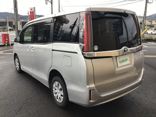 トヨタ ノア X 福井県 2018(平30)年 4.6万km シルバーM 4WD/純正ナビ/バックカメラ/トヨタセーフティサポート/クルーズコントロール/パワースライドドア/LEDヘッドライト/キーレスエントリー/アイドリングストップ/8人乗り/オートライト/ABS/ワンセグ/CD/Bluetooth