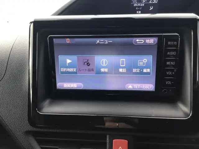 トヨタ ノア X 福井県 2018(平30)年 4.6万km シルバーM 4WD/純正ナビ/バックカメラ/トヨタセーフティサポート/クルーズコントロール/パワースライドドア/LEDヘッドライト/キーレスエントリー/アイドリングストップ/8人乗り/オートライト/ABS/ワンセグ/CD/Bluetooth