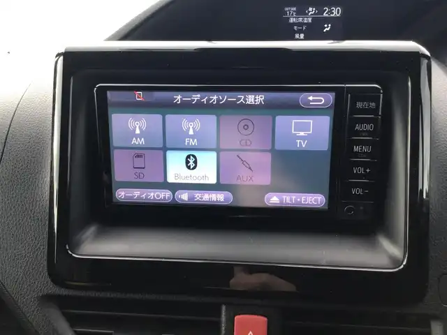 トヨタ ノア X 福井県 2018(平30)年 4.6万km シルバーM 4WD/純正ナビ/バックカメラ/トヨタセーフティサポート/クルーズコントロール/パワースライドドア/LEDヘッドライト/キーレスエントリー/アイドリングストップ/8人乗り/オートライト/ABS/ワンセグ/CD/Bluetooth