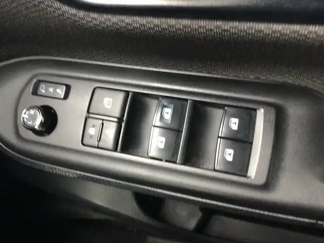 トヨタ ノア X 福井県 2018(平30)年 4.6万km シルバーM 4WD/純正ナビ/バックカメラ/トヨタセーフティサポート/クルーズコントロール/パワースライドドア/LEDヘッドライト/キーレスエントリー/アイドリングストップ/8人乗り/オートライト/ABS/ワンセグ/CD/Bluetooth