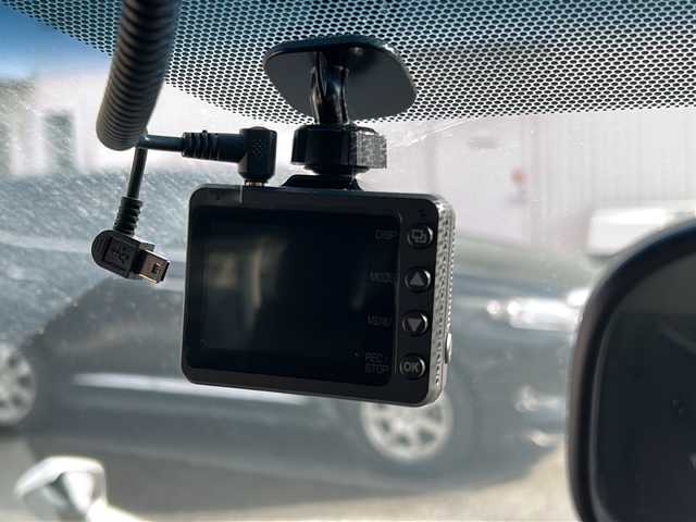 トヨタ ヴェルファイア Z Aエディション ゴールデンアイズ 石川県 2017(平29)年 7万km ホワイトパールクリスタルシャイン 純正ナビ/フルセグ/Bluetooth/バックカメラ/前後ドライブレコーダー/ETC/両側パワースライドドア/パワーバックドア/フリップダウンモニター/レーダークルーズコントロール/スマートキー/ハーフレザーシート/オットマン/LEDヘッドライト/スペアキー有