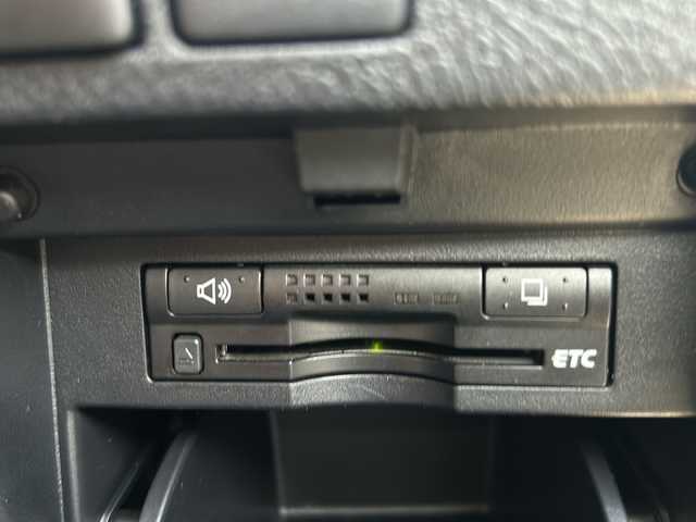 トヨタ ヴェルファイア Z Aエディション ゴールデンアイズ 石川県 2017(平29)年 7万km ホワイトパールクリスタルシャイン 純正ナビ/フルセグ/Bluetooth/バックカメラ/前後ドライブレコーダー/ETC/両側パワースライドドア/パワーバックドア/フリップダウンモニター/レーダークルーズコントロール/スマートキー/ハーフレザーシート/オットマン/LEDヘッドライト/スペアキー有