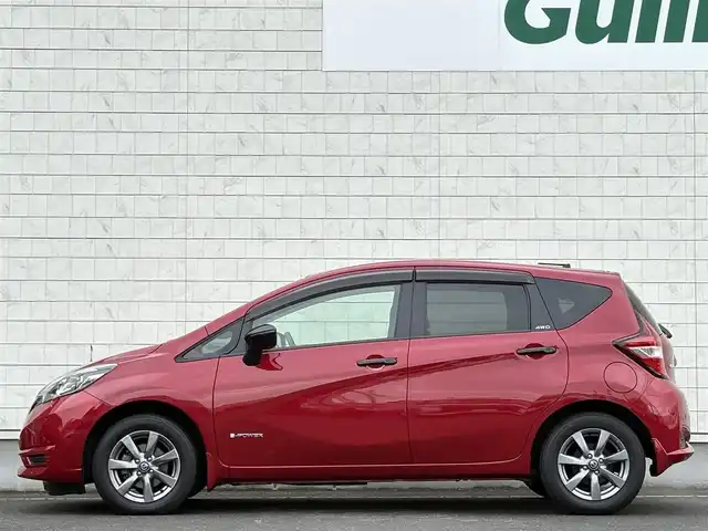 日産 ノート e－パワーX FOUR Bアロー 岩手県 2019(令1)年 2.1万km ガーネットレッド/スーパーブラック 2トーン 禁煙車/4WD（切替）/全方位カメラ/デジタルインナーミラー/純正ナビ/→フルセグTV/Bluetooth/CD/DVD/FM/AM/バックカメラ/ステアリングスイッチ/追従型クルーズコントロール/衝突軽減システム/横滑り防止装置/レーンキープアシスト/前後コーナーセンサー/オートライト/〇プッシュスタート/〇電動格納ミラー/〇ウィンカーミラー/〇シガーソケット/〇ドアバイザー/〇フロアマット/〇スマートキー/スペアキー/純正ドライブレコーダー/ETC