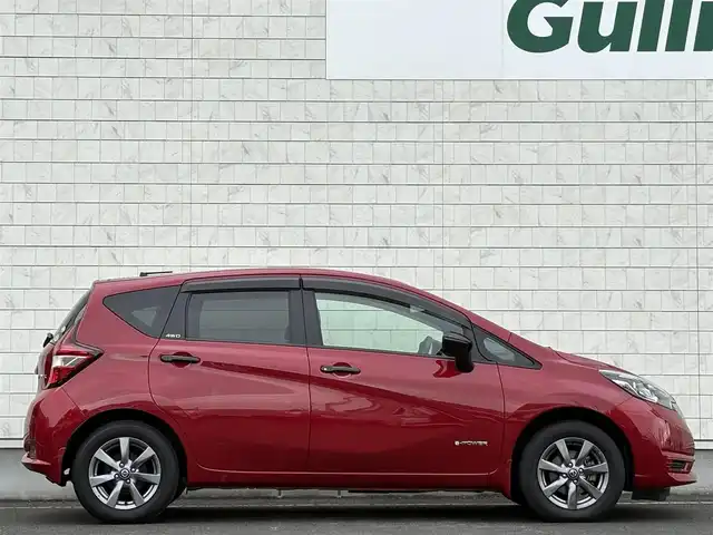 日産 ノート e－パワーX FOUR Bアロー 岩手県 2019(令1)年 2.1万km ガーネットレッド/スーパーブラック 2トーン 禁煙車/4WD（切替）/全方位カメラ/デジタルインナーミラー/純正ナビ/→フルセグTV/Bluetooth/CD/DVD/FM/AM/バックカメラ/ステアリングスイッチ/追従型クルーズコントロール/衝突軽減システム/横滑り防止装置/レーンキープアシスト/前後コーナーセンサー/オートライト/〇プッシュスタート/〇電動格納ミラー/〇ウィンカーミラー/〇シガーソケット/〇ドアバイザー/〇フロアマット/〇スマートキー/スペアキー/純正ドライブレコーダー/ETC