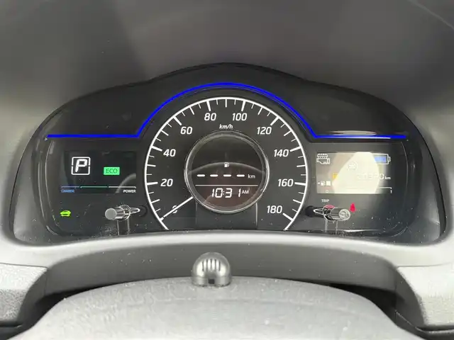 日産 ノート e－パワーX FOUR Bアロー 岩手県 2019(令1)年 2.1万km ガーネットレッド/スーパーブラック 2トーン 禁煙車/4WD（切替）/全方位カメラ/デジタルインナーミラー/純正ナビ/→フルセグTV/Bluetooth/CD/DVD/FM/AM/バックカメラ/ステアリングスイッチ/追従型クルーズコントロール/衝突軽減システム/横滑り防止装置/レーンキープアシスト/前後コーナーセンサー/オートライト/〇プッシュスタート/〇電動格納ミラー/〇ウィンカーミラー/〇シガーソケット/〇ドアバイザー/〇フロアマット/〇スマートキー/スペアキー/純正ドライブレコーダー/ETC