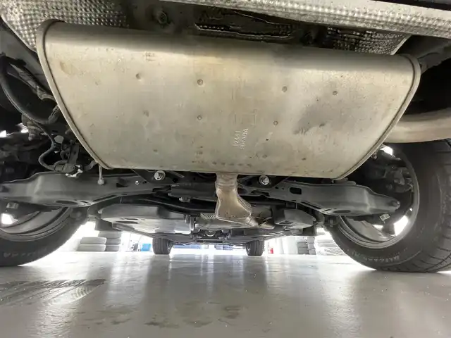 レクサス ＵＸ 250h Fスポーツ スタイルブルー 滋賀県 2021(令3)年 4.3万km ホワイトノーヴァガラスフレーク 純正ナビ/CD/DVD/Bluetooth/フルセグテレビ/パノラミックビューモニター/サンルーフ/ブラインドスポットモニター/パーキングサポートブレーキ/セーフティセンスプラス/・プリクラッシュセーフティ/・レーントレーシングアシスト/・オートマチックハイビーム/・レーダークルーズコントロール/・先行車発進告知機能/・ロードサインアシスト/フルブラックドアミラー/ヘッドアップディスプレイ/パワーシート/シートヒーター/ハンドルヒーター/クリアランスソナー/パドルシフト/前後ドライブレコーダー/プッシュスタート/スマートキー/スペアキー