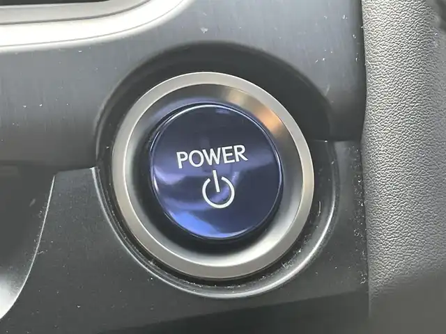 レクサス ＵＸ 250h Fスポーツ スタイルブルー 滋賀県 2021(令3)年 4.3万km ホワイトノーヴァガラスフレーク 純正ナビ/CD/DVD/Bluetooth/フルセグテレビ/パノラミックビューモニター/サンルーフ/ブラインドスポットモニター/パーキングサポートブレーキ/セーフティセンスプラス/・プリクラッシュセーフティ/・レーントレーシングアシスト/・オートマチックハイビーム/・レーダークルーズコントロール/・先行車発進告知機能/・ロードサインアシスト/フルブラックドアミラー/ヘッドアップディスプレイ/パワーシート/シートヒーター/ハンドルヒーター/クリアランスソナー/パドルシフト/前後ドライブレコーダー/プッシュスタート/スマートキー/スペアキー