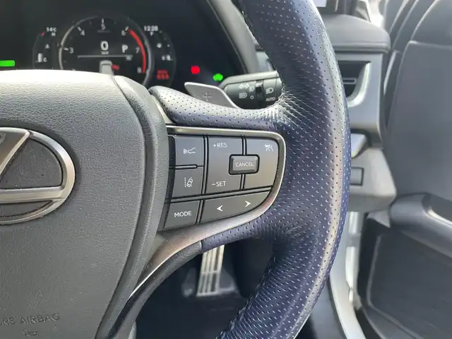 レクサス ＵＸ 250h Fスポーツ スタイルブルー 滋賀県 2021(令3)年 4.3万km ホワイトノーヴァガラスフレーク 純正ナビ/CD/DVD/Bluetooth/フルセグテレビ/パノラミックビューモニター/サンルーフ/ブラインドスポットモニター/パーキングサポートブレーキ/セーフティセンスプラス/・プリクラッシュセーフティ/・レーントレーシングアシスト/・オートマチックハイビーム/・レーダークルーズコントロール/・先行車発進告知機能/・ロードサインアシスト/フルブラックドアミラー/ヘッドアップディスプレイ/パワーシート/シートヒーター/ハンドルヒーター/クリアランスソナー/パドルシフト/前後ドライブレコーダー/プッシュスタート/スマートキー/スペアキー