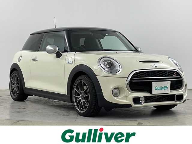 ＭＩＮＩ ミニ クーパー S 道央・札幌 2014(平26)年 0.5万km アイボリー ・純正ナビ/・AUX/USB/・Bluetooth接続/・アイドリングストップ/・LEDヘッドライト/・フォグランプ/・リアフォグ/・スマートキー/・MTモード付AT/・社外アルミホイール/・純正フロアマット/・積込サマータイヤ