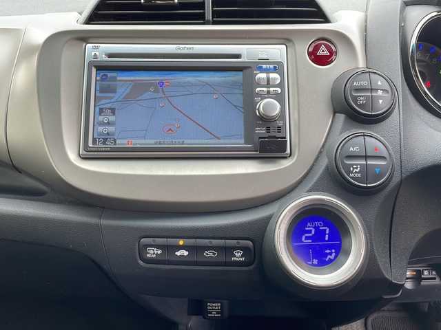 ホンダ フィット ハイブリット スマート セレクション 岐阜県 2012(平24)年 11.6万km パール 社外ナビ　/ワンセグTV　/ETC　/バックカメラ　/前後ドライブレコーダー　/クルーズコントロール　/純正フロアマット　/ドアバイザー　/HIDライト　/オートライト　/衝突軽減ブレーキ