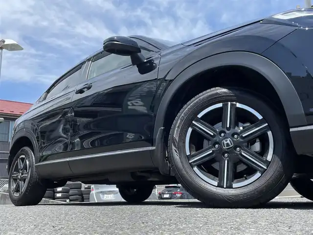ホンダ ヴェゼル G 宮城県 2023(令5)年 1.8万km クリスタルブラックパール 純正メモリーナビ/（ＦＭ／ＡＭ／Ｂｌｕｅｔｏｏｔｈ）　/フルセグテレビ　/衝突被害軽減装置　/レーダークルーズコントロール　/コーナーセンサー　/横滑り防止装置　/アイドリングストップ　/レーンキープアシスト/ダウンヒルアシストコントール/純正ドライブレコーダー（前方）/置くだけ充電/バックカメラ/オートライト/ライトレベライザー/スマートキー/プッシュスタート/ETC2.0/電動パーキングブレーキ/電動格納ミラー