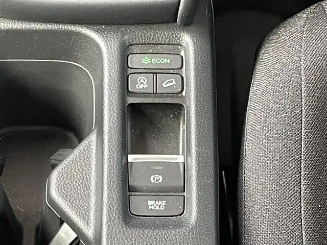 ホンダ ヴェゼル G 宮城県 2023(令5)年 1.8万km クリスタルブラックパール 純正メモリーナビ/（ＦＭ／ＡＭ／Ｂｌｕｅｔｏｏｔｈ）　/フルセグテレビ　/衝突被害軽減装置　/レーダークルーズコントロール　/コーナーセンサー　/横滑り防止装置　/アイドリングストップ　/レーンキープアシスト/ダウンヒルアシストコントール/純正ドライブレコーダー（前方）/置くだけ充電/バックカメラ/オートライト/ライトレベライザー/スマートキー/プッシュスタート/ETC2.0/電動パーキングブレーキ/電動格納ミラー