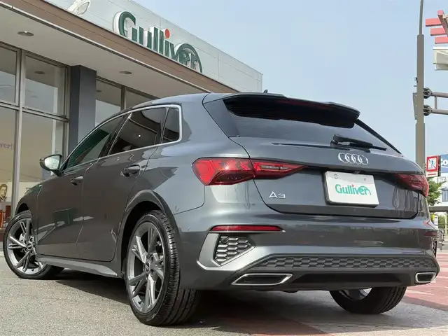 アウディ アウディ Ａ３ SB 30TFSI Sライン 香川県 2021(令3)年 5.6万km デイトナグレーパールエフェクト メーカーメモリナビ/フルセグ/バックカメラ/バーチャルコクピット/黒革シート/前席シートヒーター/前席パワーシート/純正18インチアルミ/LEDヘッドライト/パーキングアシスト/レーダークルーズコントロール/Audiプレセンス/BSM/純正マット/ETC2.0